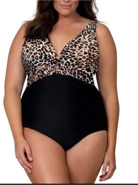 Caribbean Sand One-Piece Tummy Control Swimsuit Women's Size 20W Leopard Print